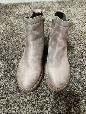 White Mountain boots. #11